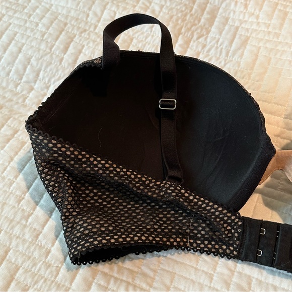 Victoria’s Secret Very Sexy Push-Up Bra Size 38DD - Picture 4 of 7